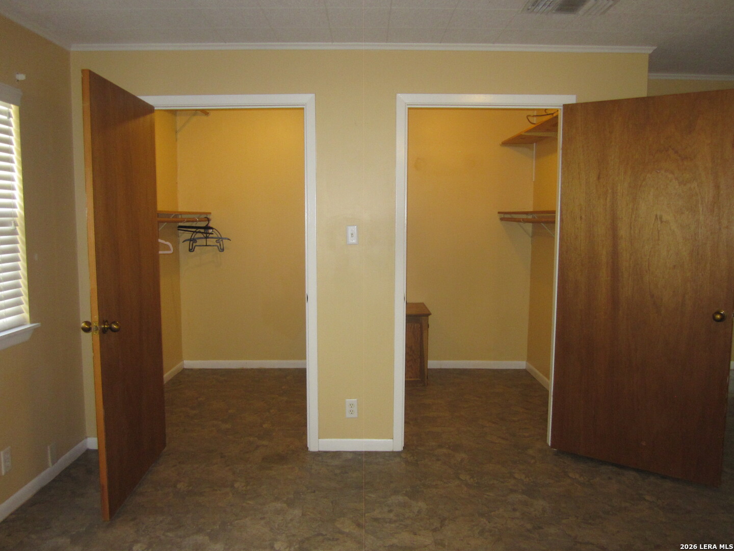 203 Houston St, Bandera, TX 78003