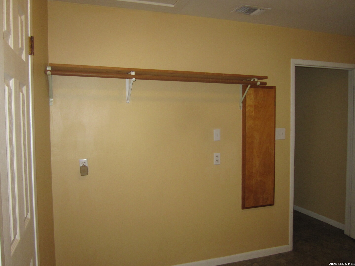 203 Houston St, Bandera, TX 78003