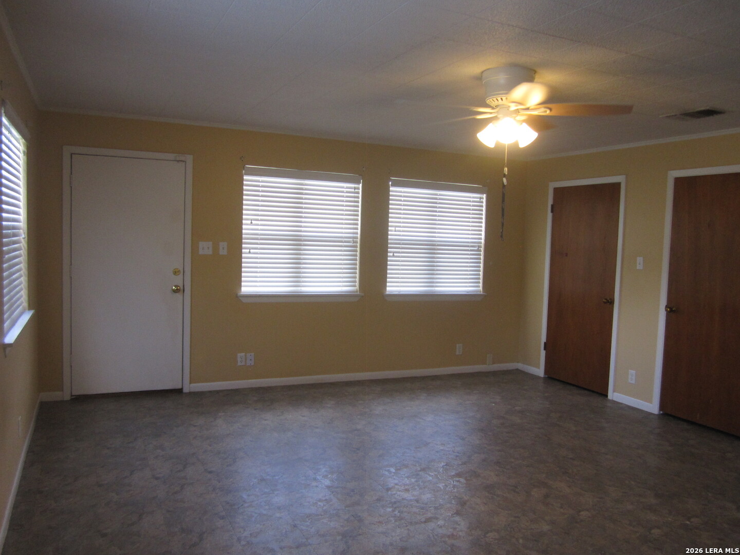 203 Houston St, Bandera, TX 78003