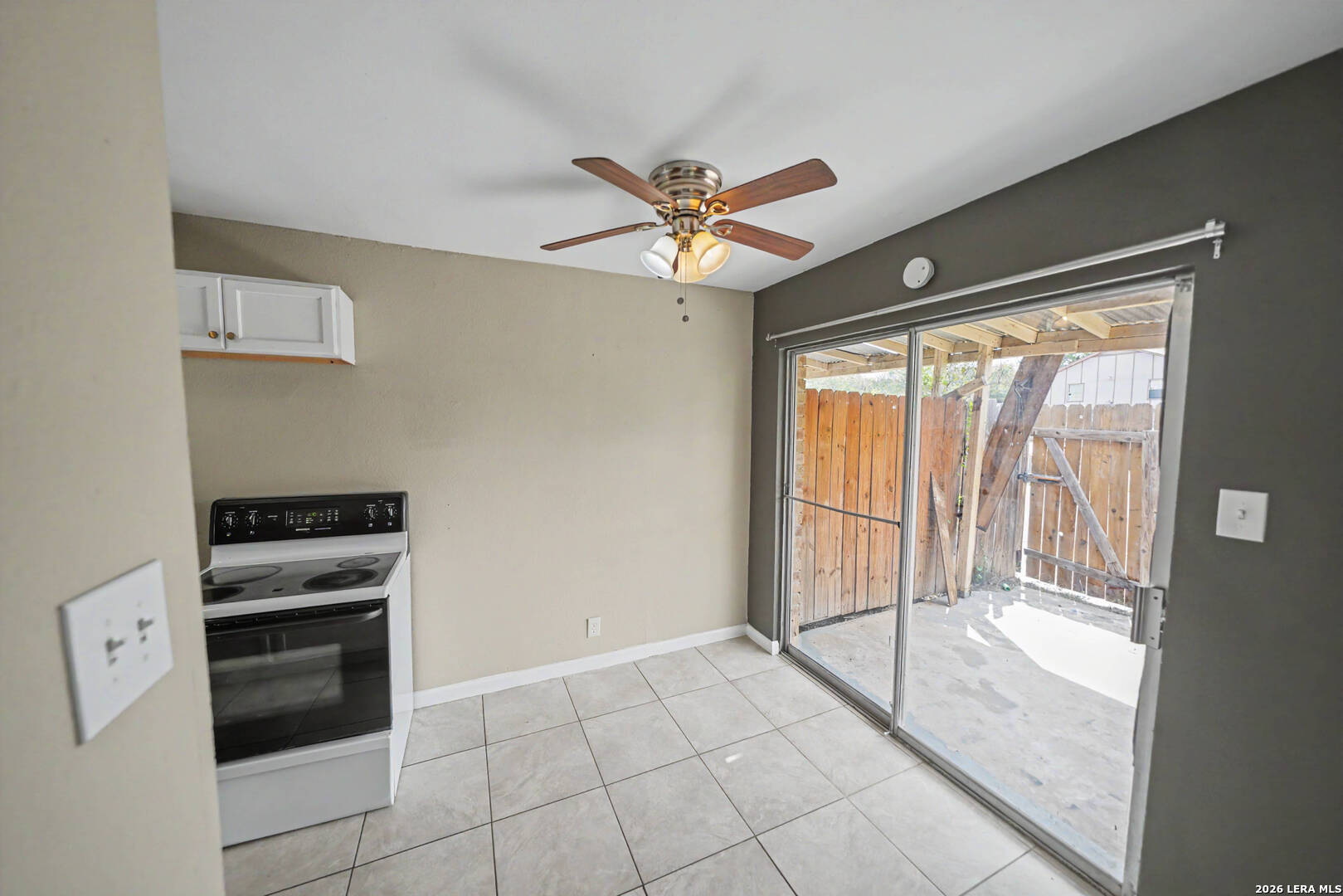 5216 MEADOW FLD, San Antonio, TX 78250
