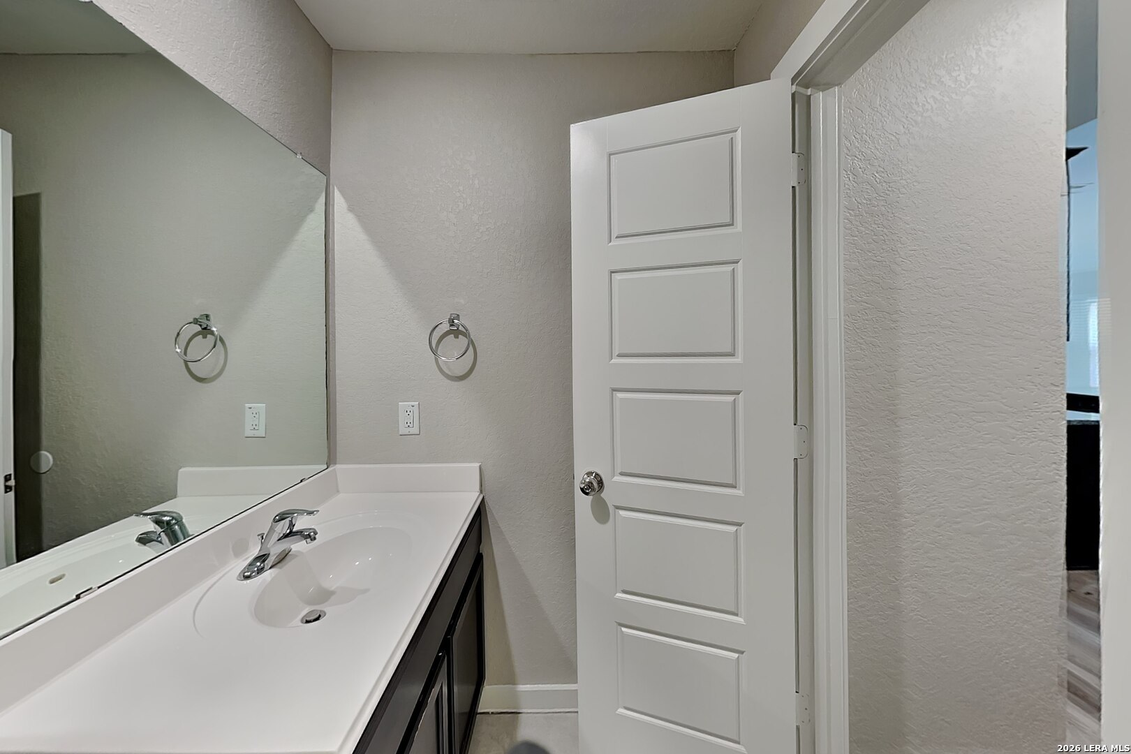7244 LITTLEFOOT LN, San Antonio, TX 78253