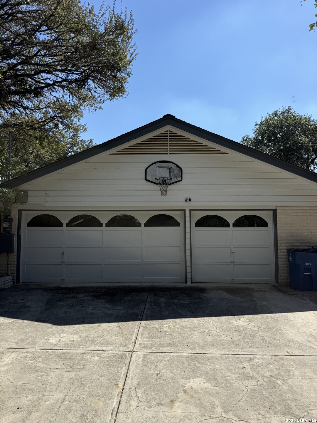 20387 Grass Creek Road, Garden Ridge, TX 78266