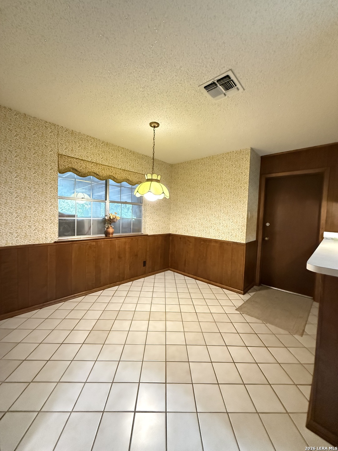 20387 Grass Creek Road, Garden Ridge, TX 78266