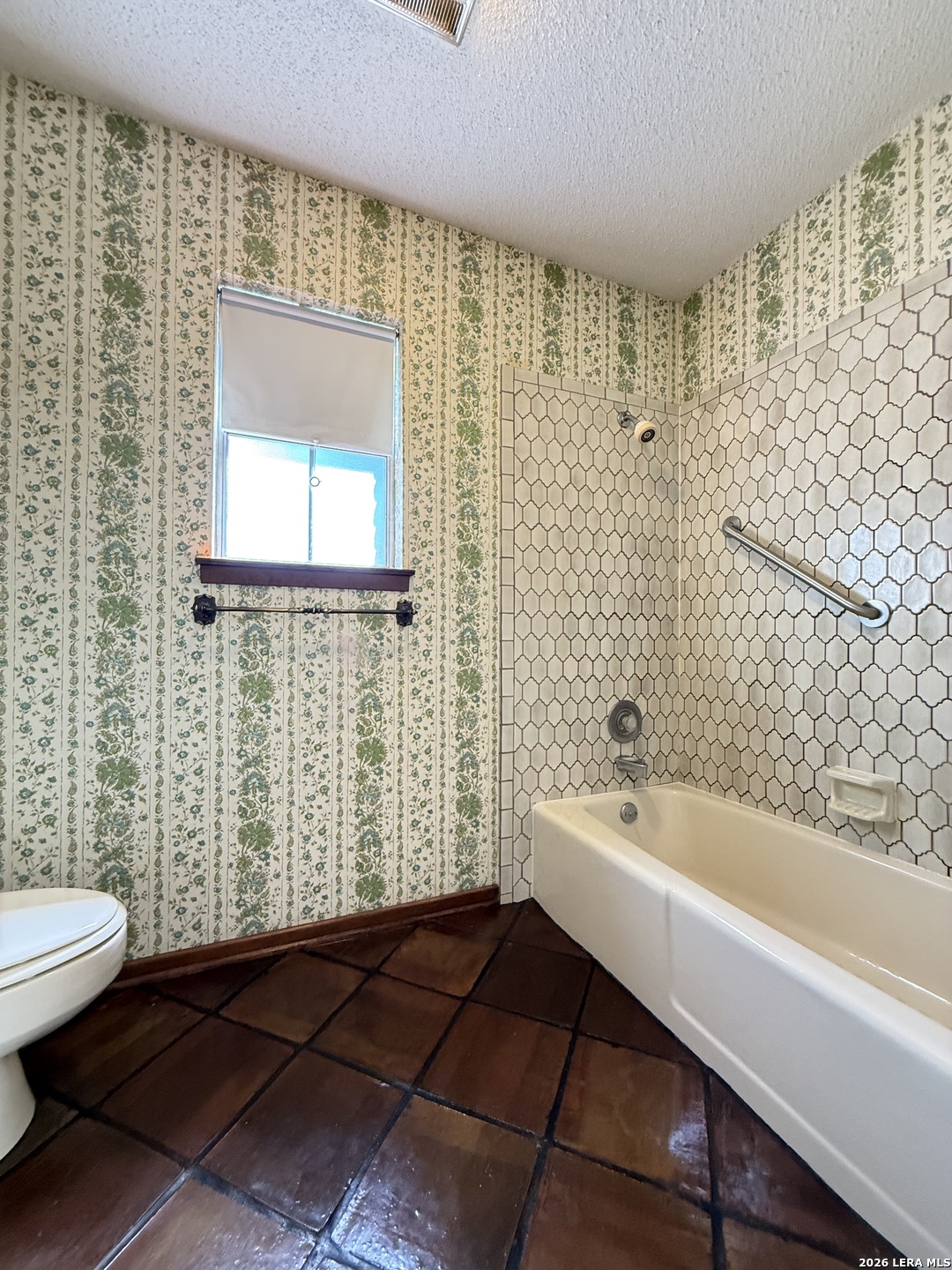 20387 Grass Creek Road, Garden Ridge, TX 78266
