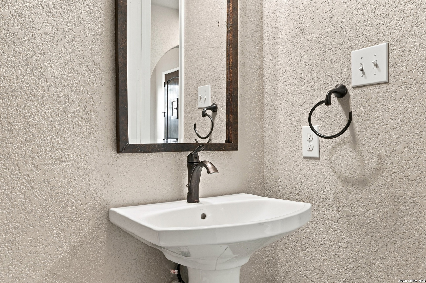 21822 ANDREWS GDN, San Antonio, TX 78258