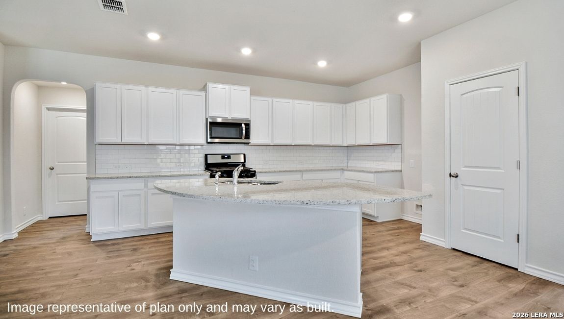 Photo 4 of Single family home for sale at 185 Armadillo Crk, Hondo, TX 78861 | MLS# 2023110 | Listing updated on 2026-10-12