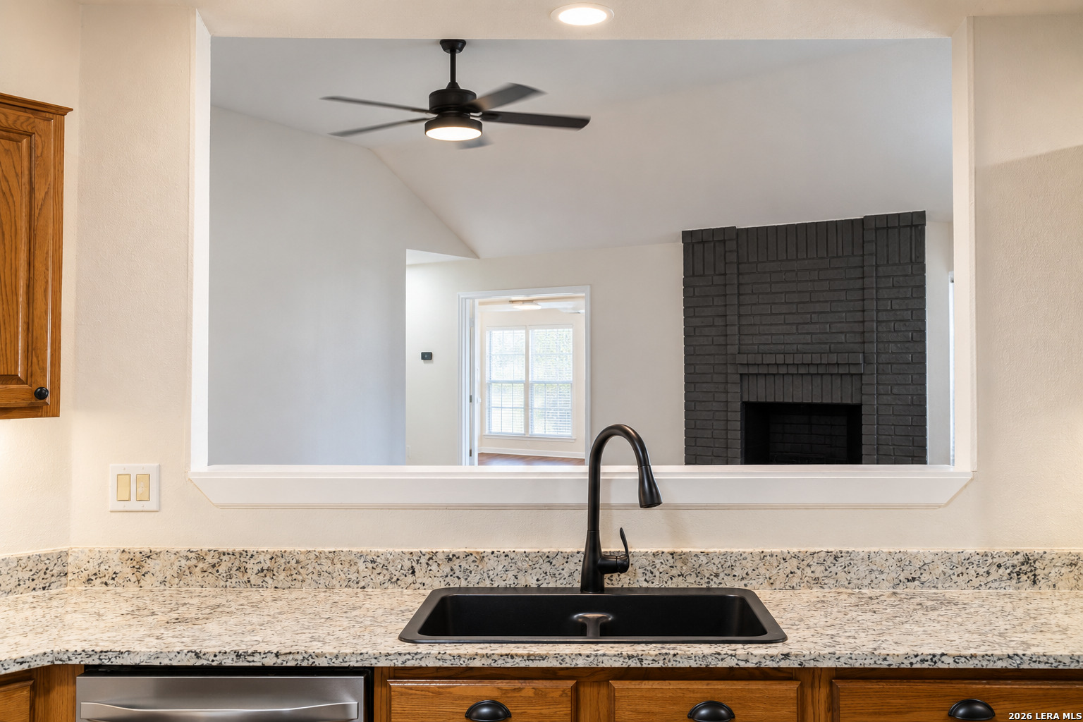 7606 Forest Moon, Live Oak, TX 78233