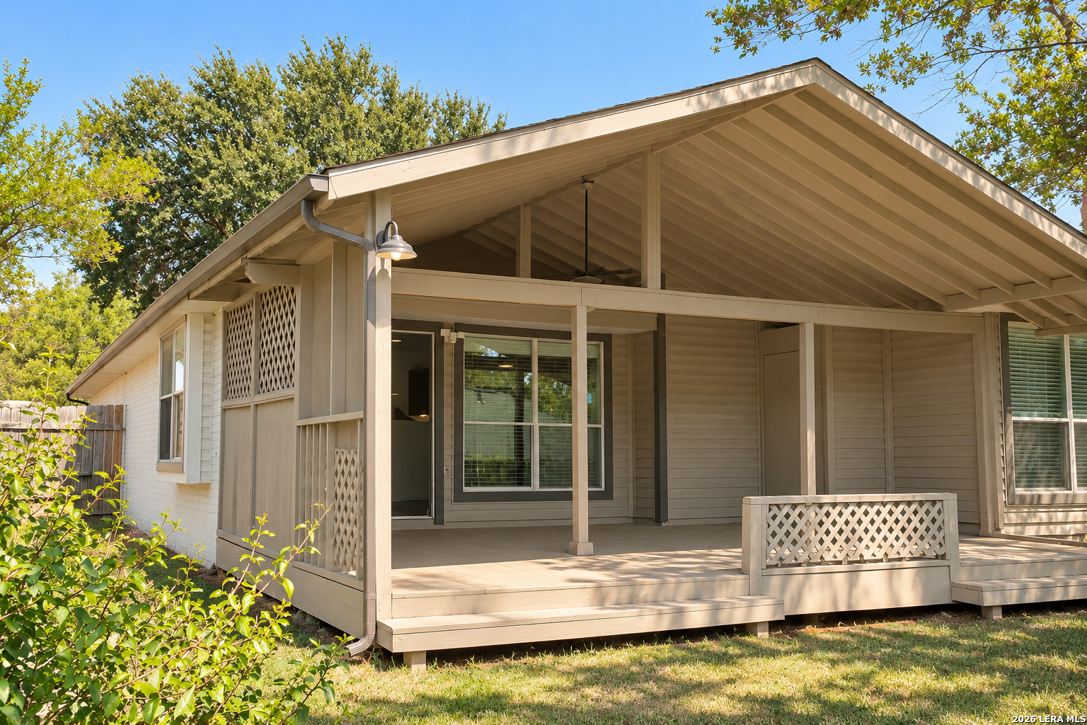 7606 Forest Moon, Live Oak, TX 78233