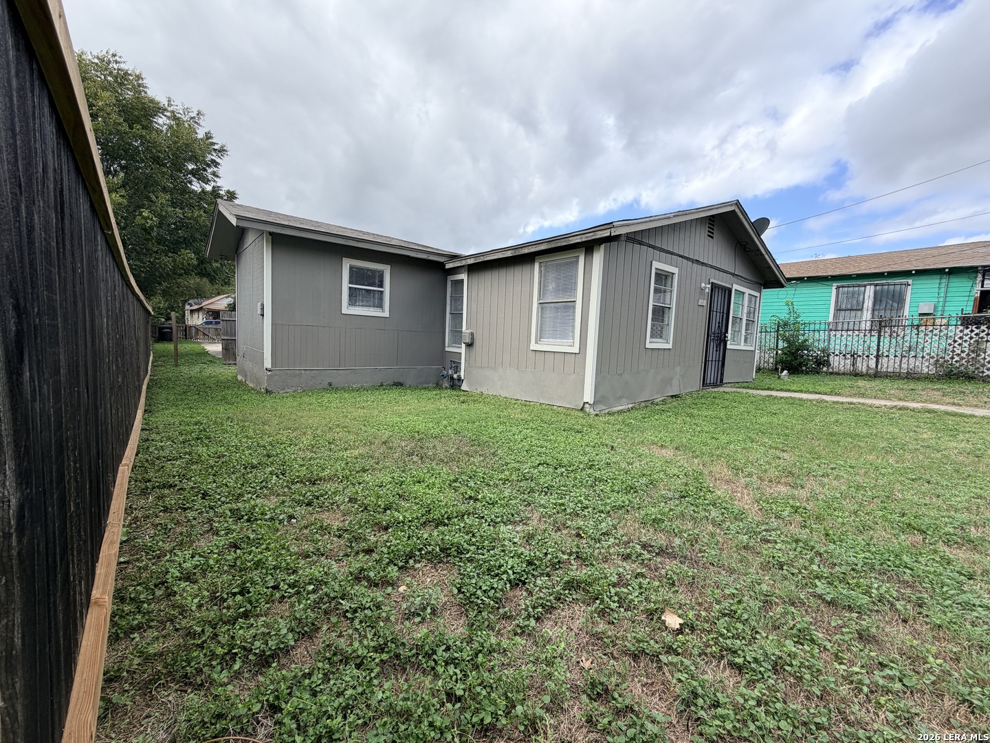 Photo 3 of Multi family home for sale at 1522 Gibbs, San Antonio, TX 78202 | MLS# 2023158 | Listing updated on 2026-10-12