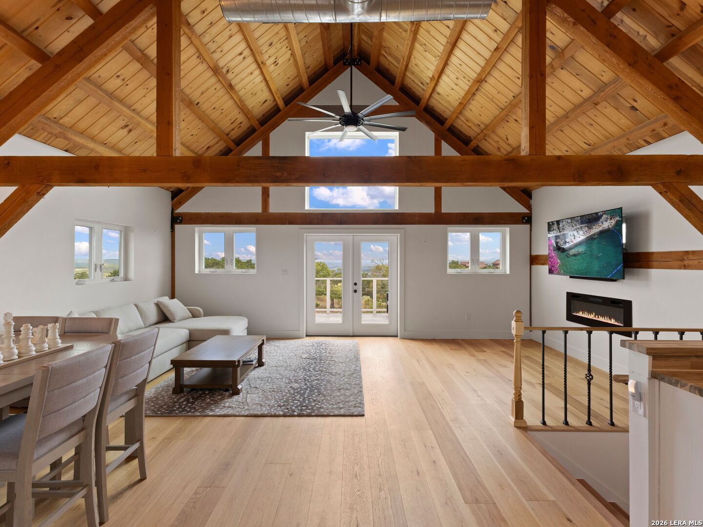 213 Sonderland Pass, Comfort, TX 78013
