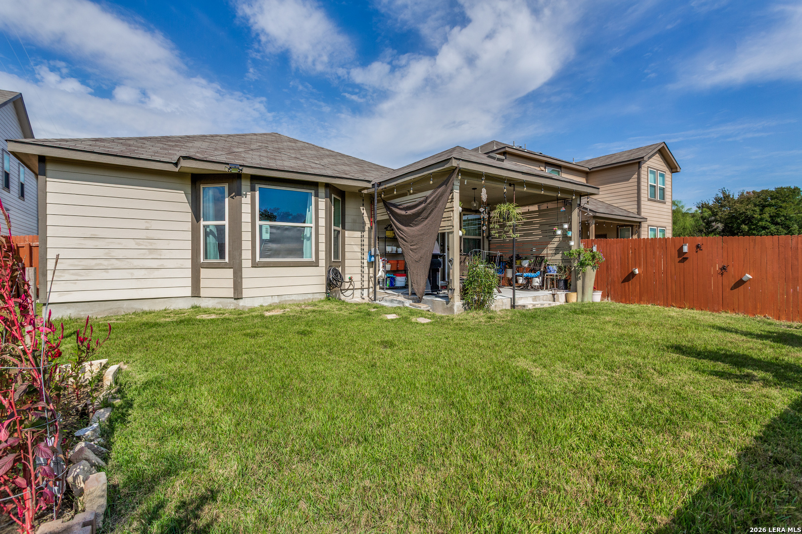 8852 Straight Oaks, San Antonio, TX 78254