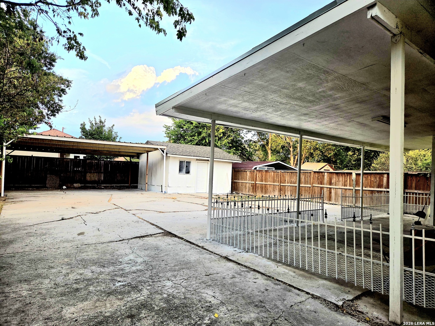 411 McNarney, San Antonio, TX 78211