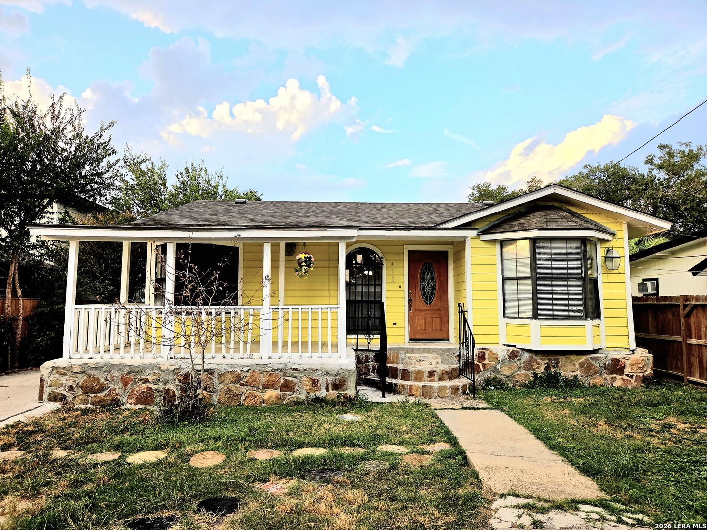 Property photo for 411 McNarney, San Antonio, TX