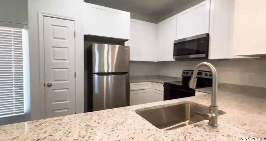 6014 Shashi, # 103-104, Bexar Co, TX 78244