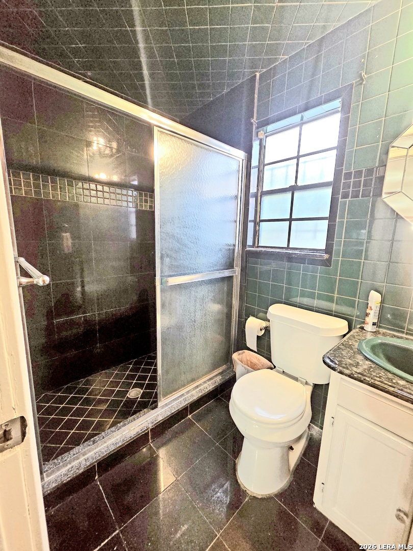 411 McNarney, San Antonio, TX 78211