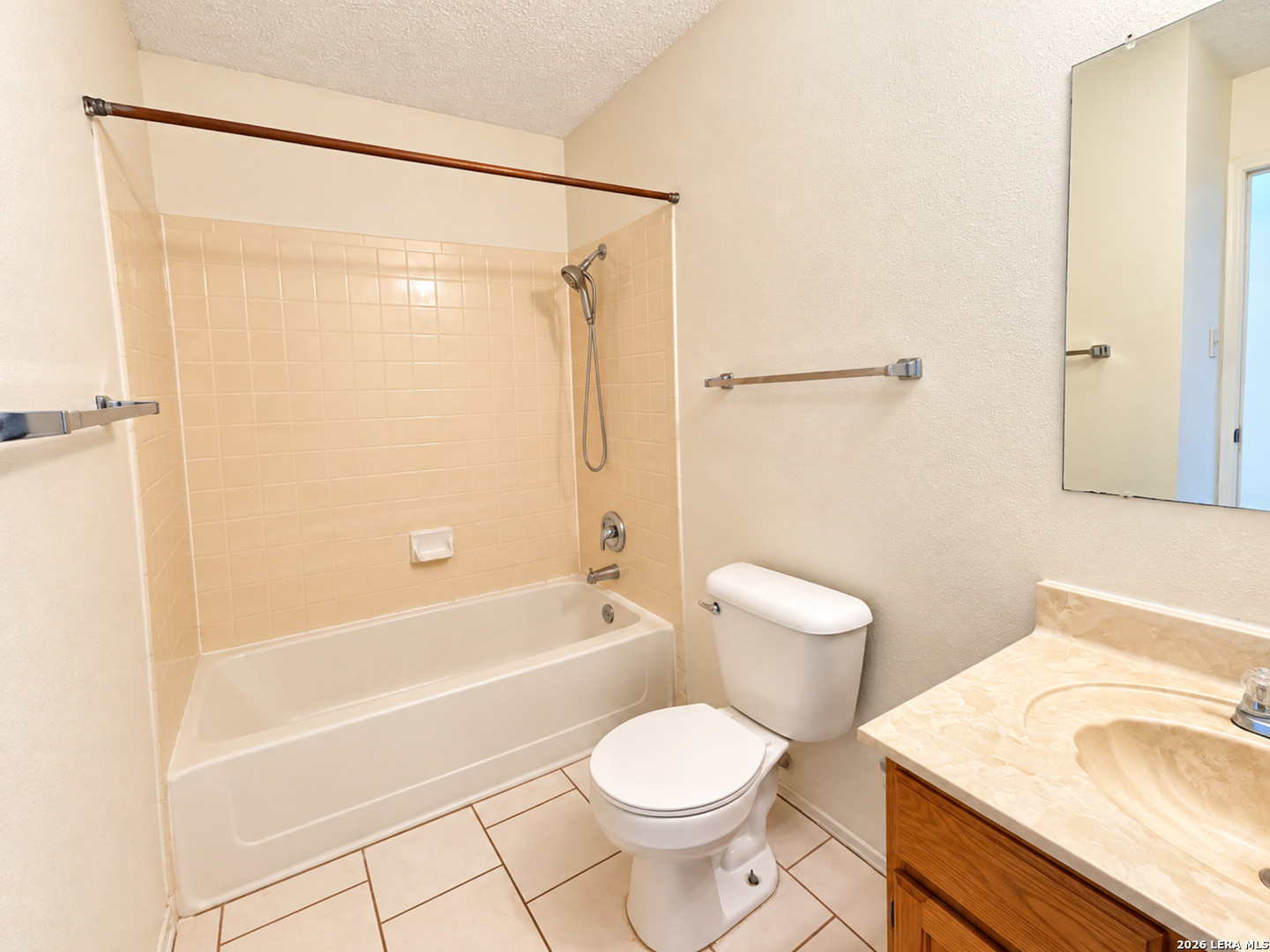 2854 ALMOND FIELD DR, San Antonio, TX 78245