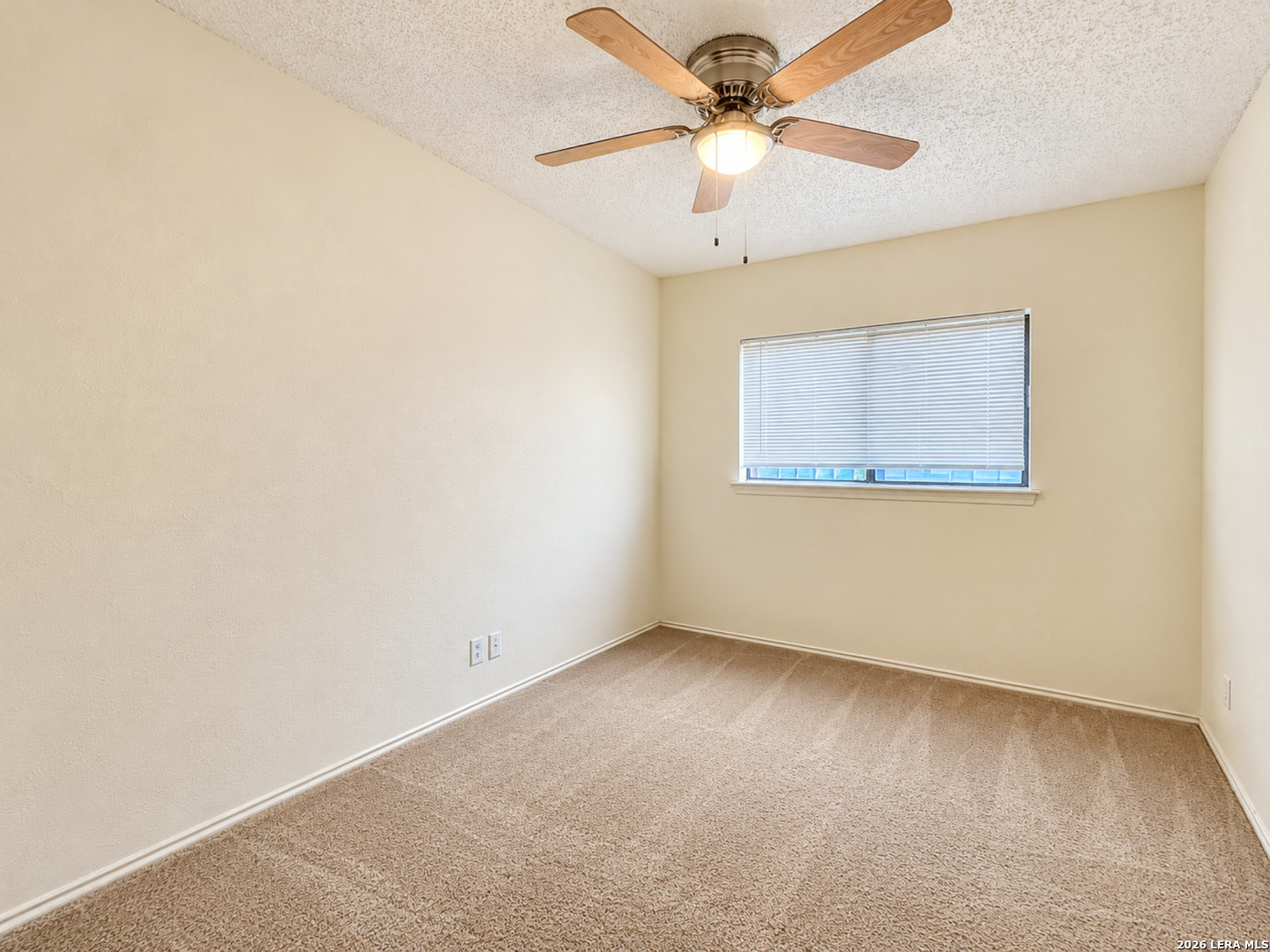 2854 ALMOND FIELD DR, San Antonio, TX 78245