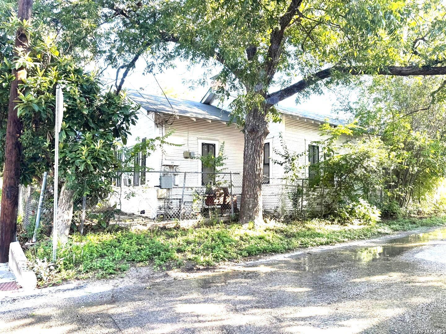 420 PIERCE AVE, San Antonio, TX 78208