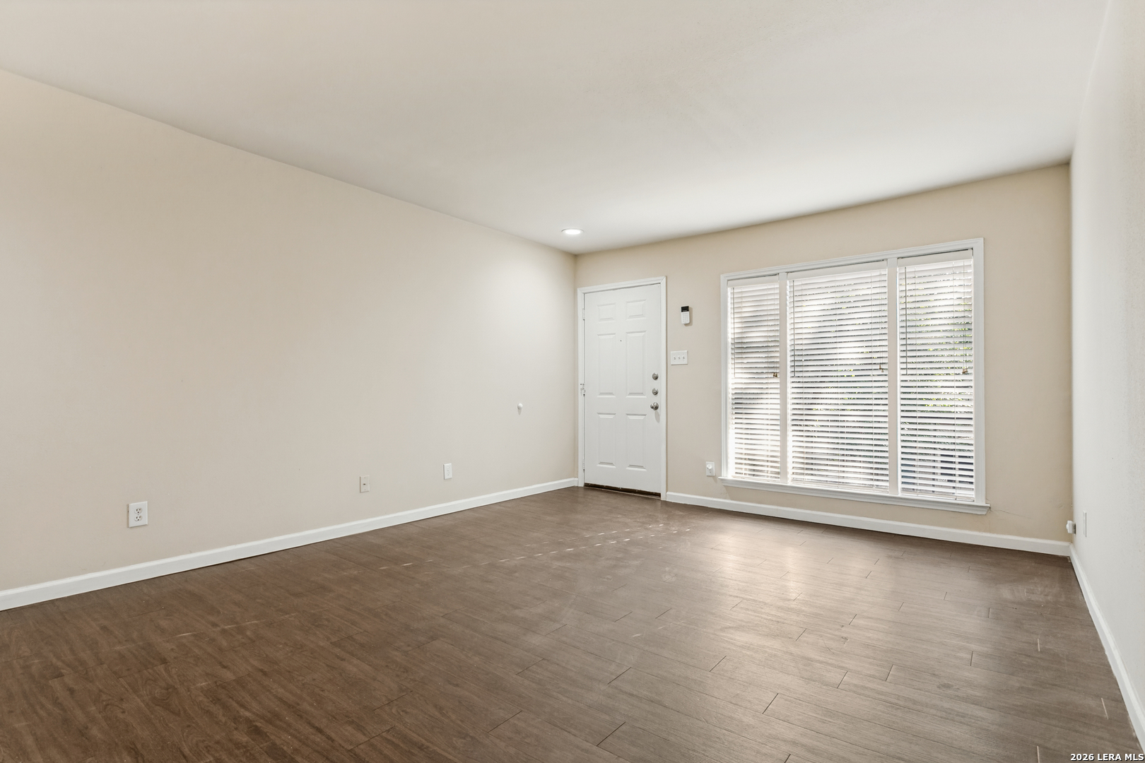 255 E Rampart Dr, #203, San Antonio, TX 78216