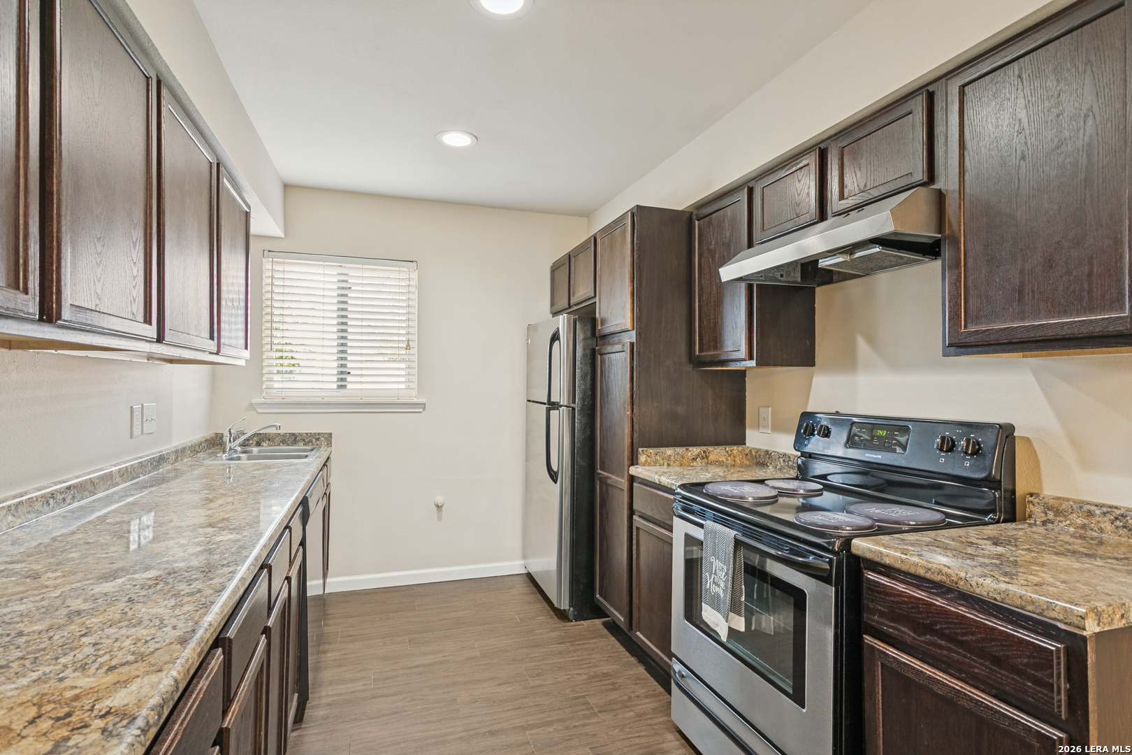255 E Rampart Dr, #203, San Antonio, TX 78216