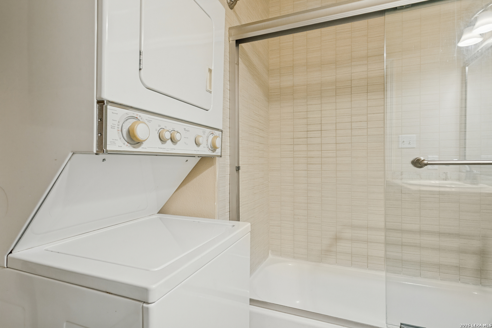255 E Rampart Dr, #203, San Antonio, TX 78216