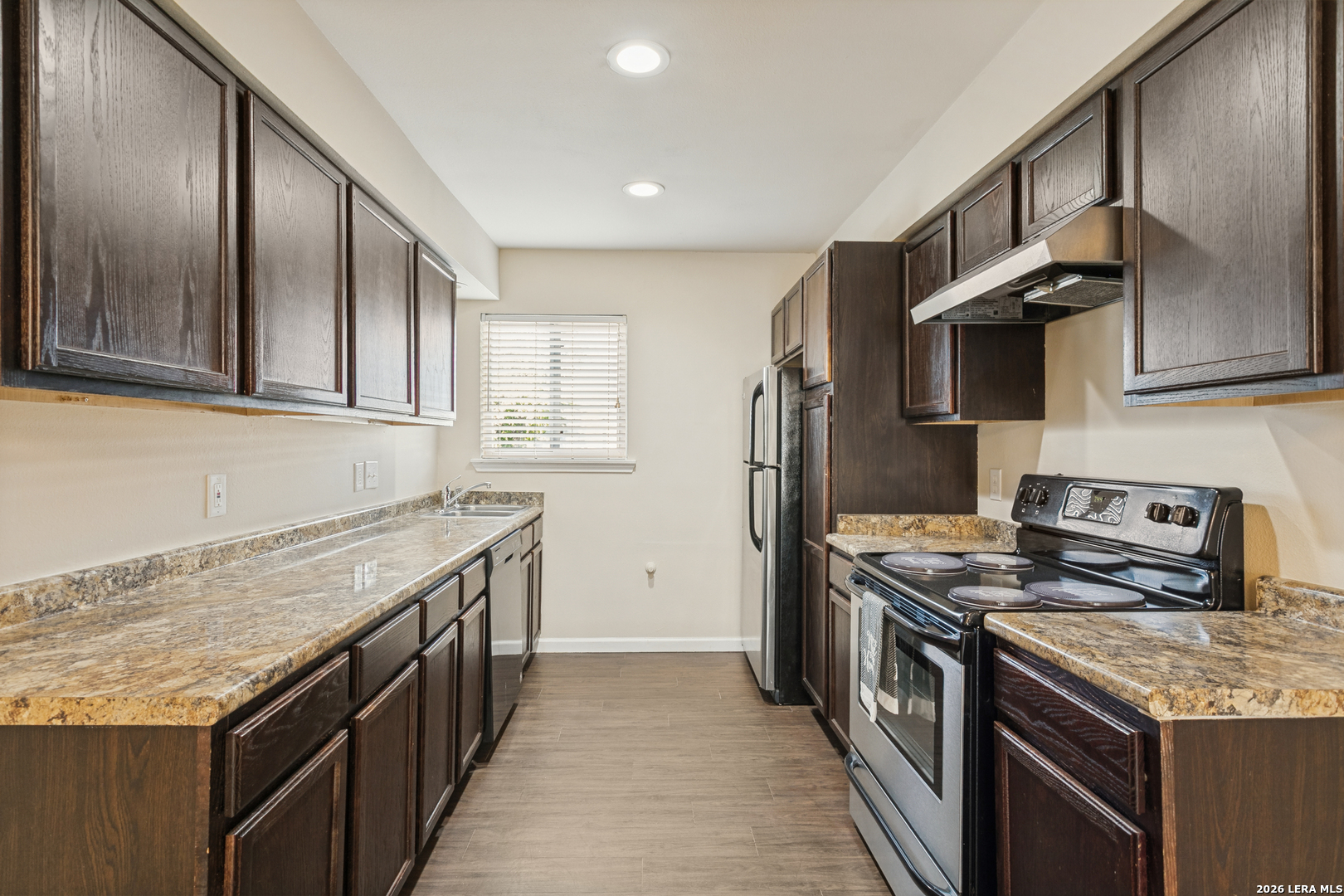 255 E Rampart Dr, #203, San Antonio, TX 78216