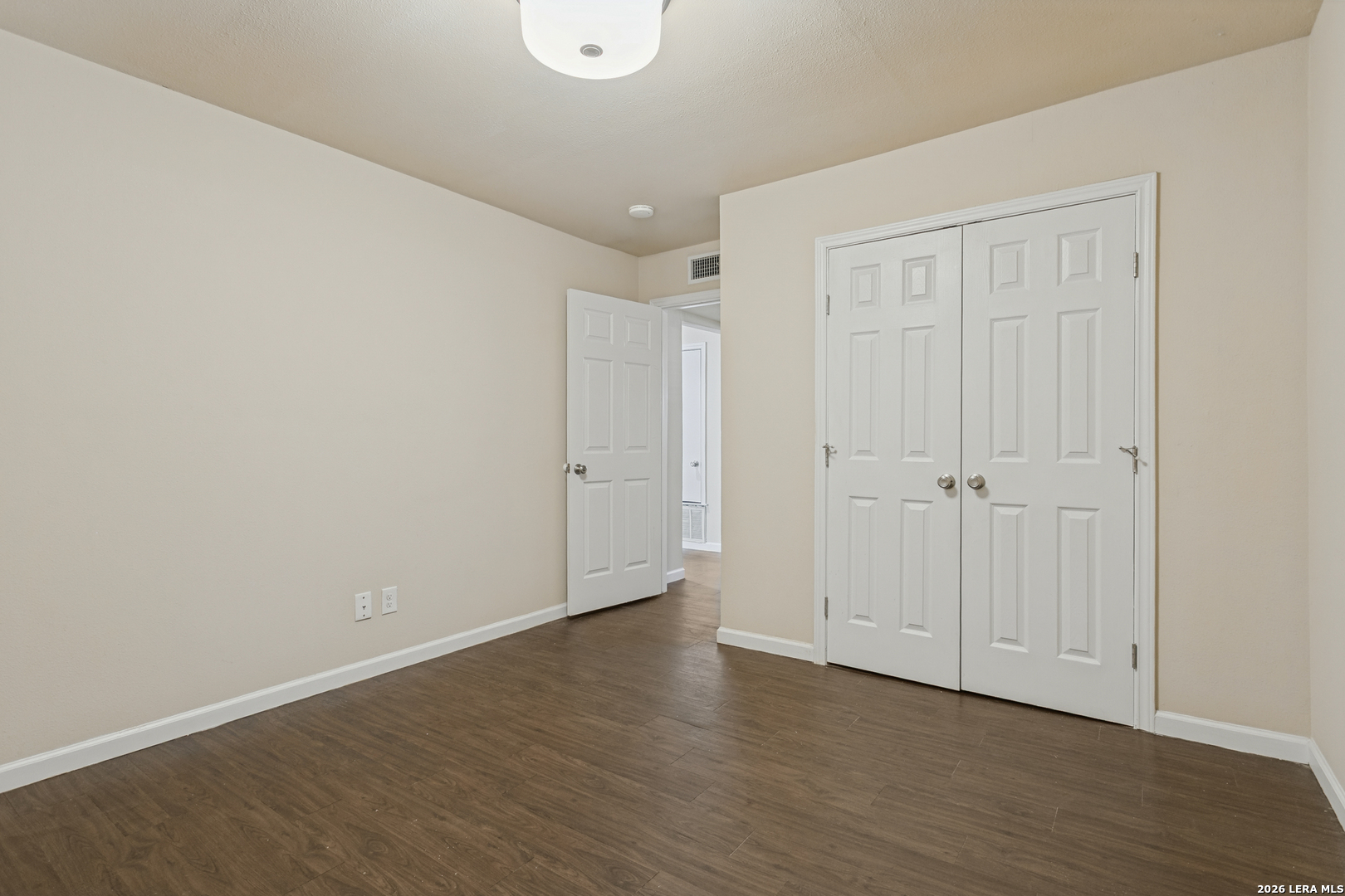 255 E Rampart Dr, #203, San Antonio, TX 78216