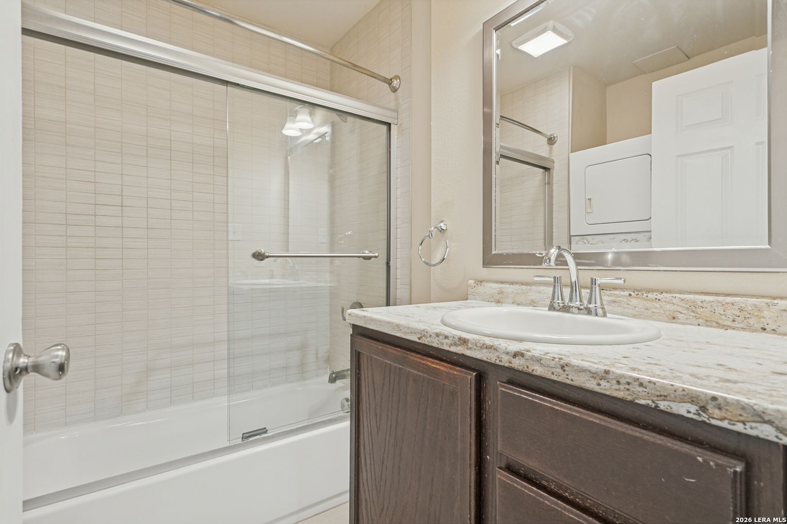 255 E Rampart Dr, #203, San Antonio, TX 78216