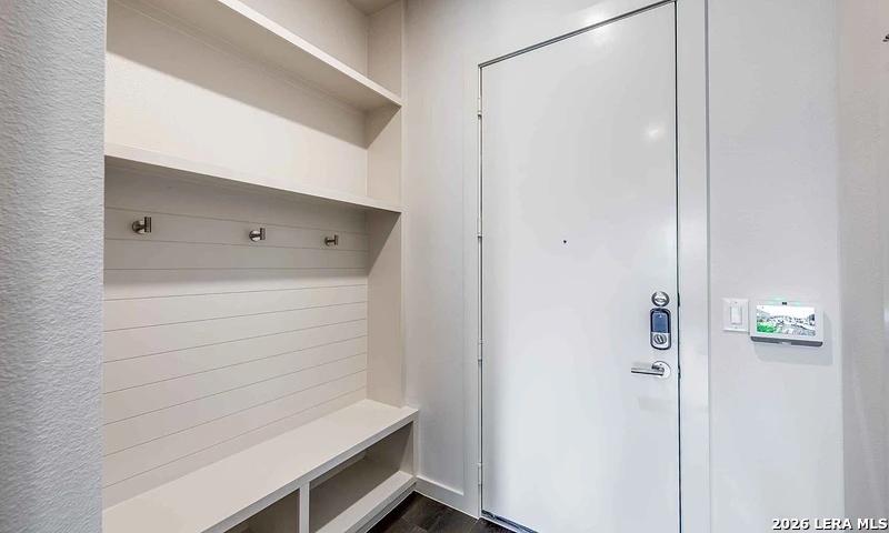2232 Empire Central Dr, #207, Dallas, TX 75235