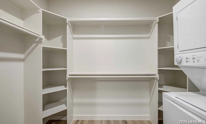 2232 Empire Central Dr, #207, Dallas, TX 75235