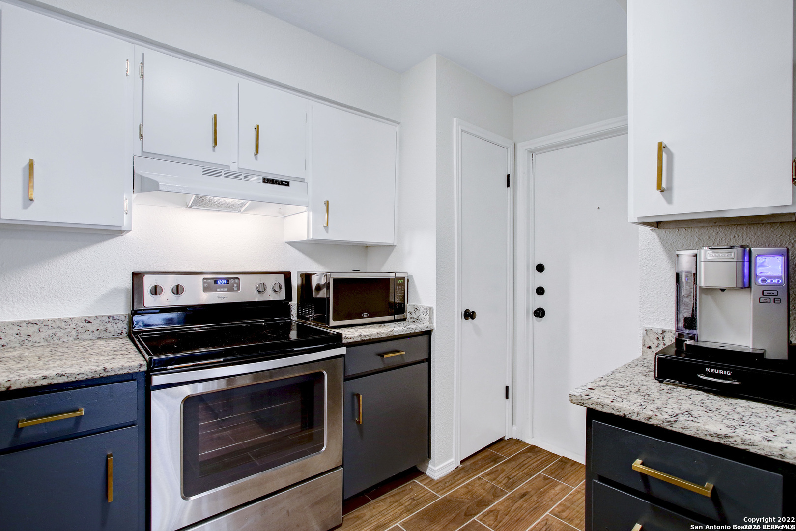 7412 Barnsley, San Antonio, TX 78250