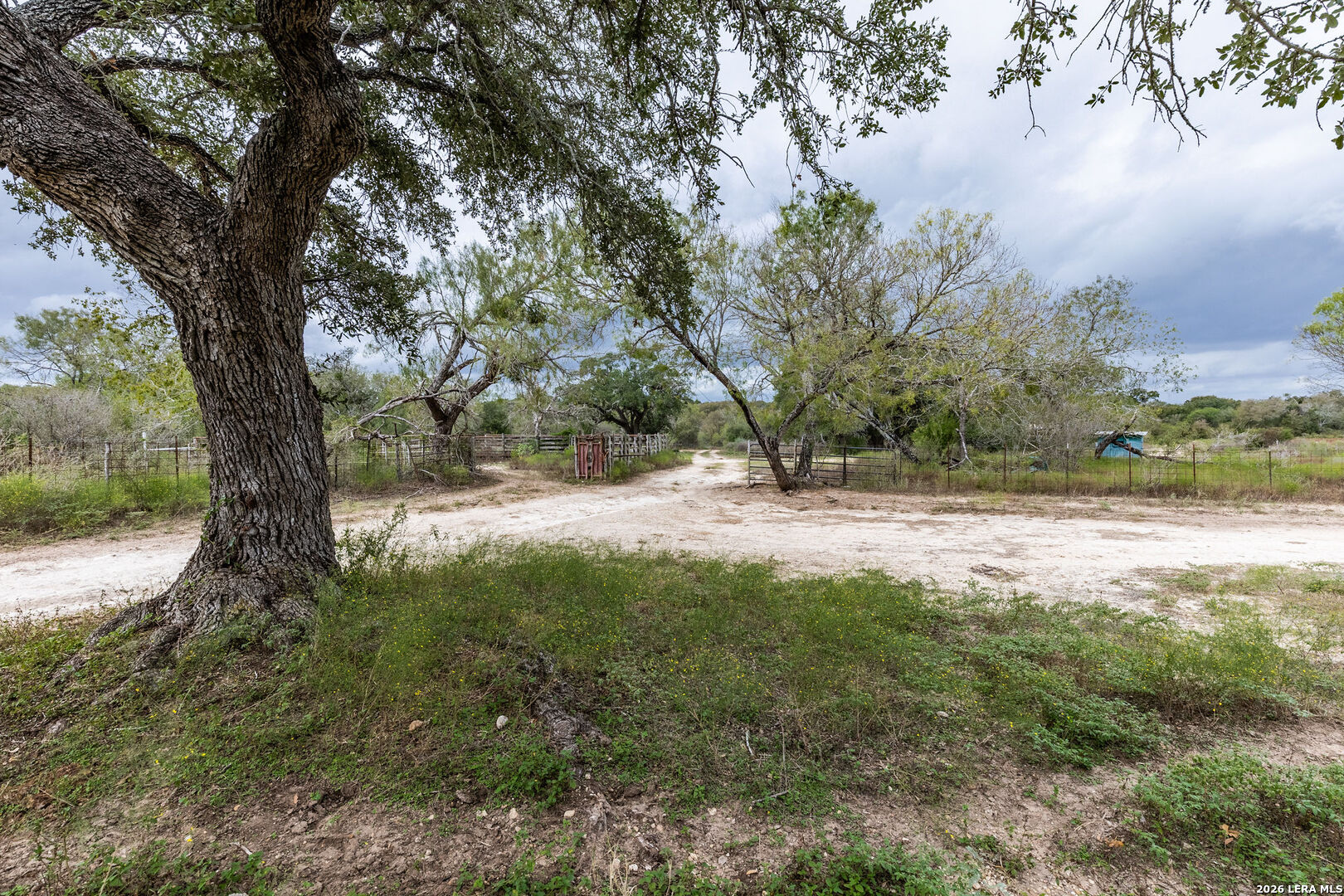 581 Eden Rd, Seguin, TX 78155