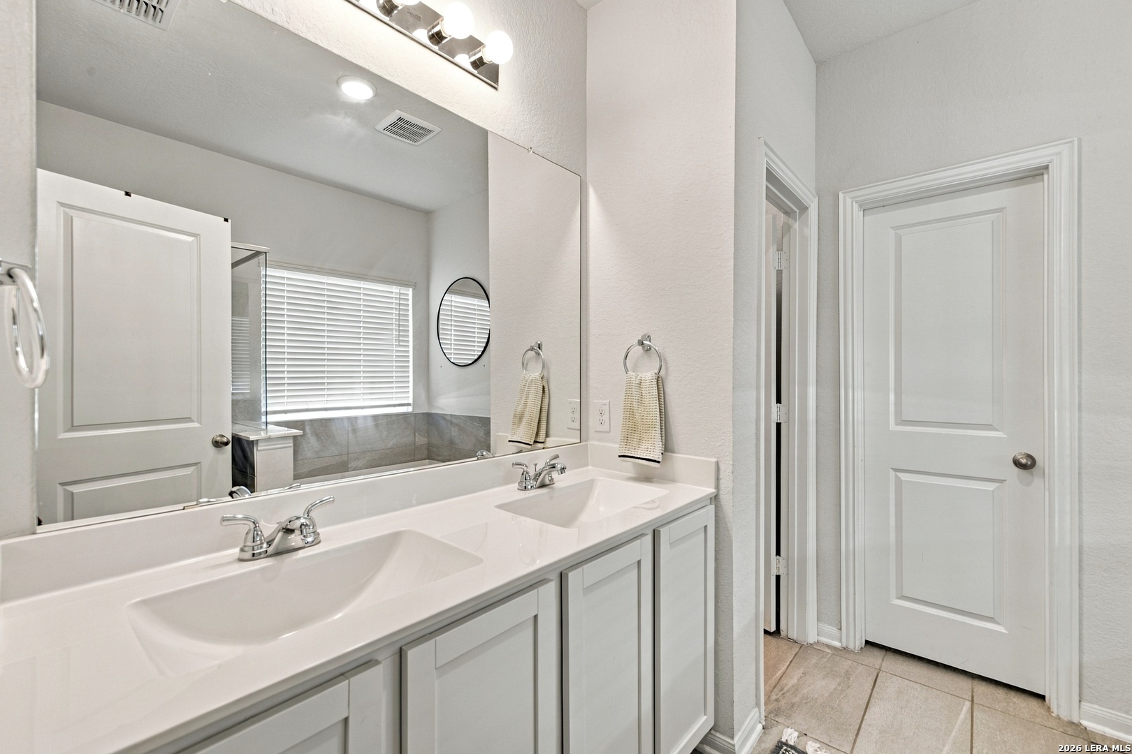251 Bobwhite Way, San Antonio, TX 78253