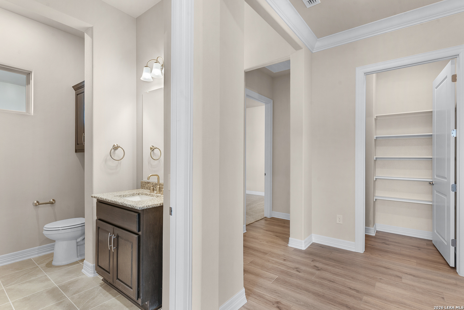 165 ALLIN OAKS, Universal City, TX 78148