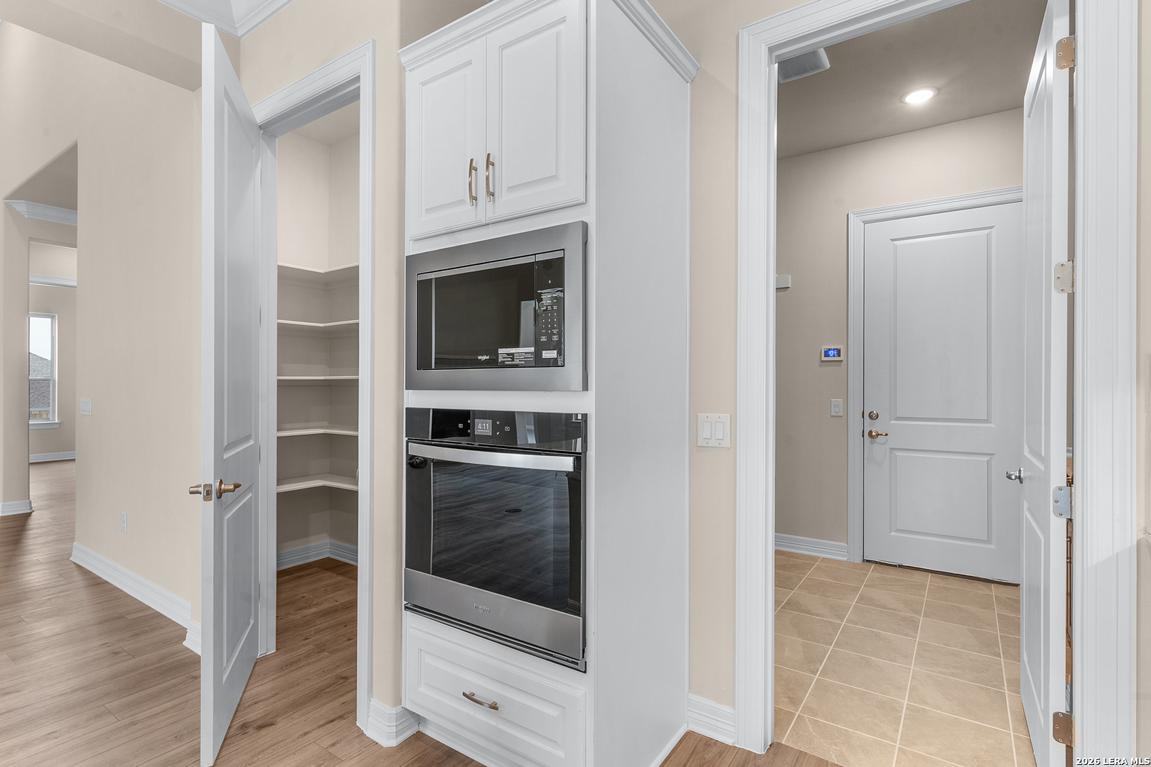 165 ALLIN OAKS, Universal City, TX 78148