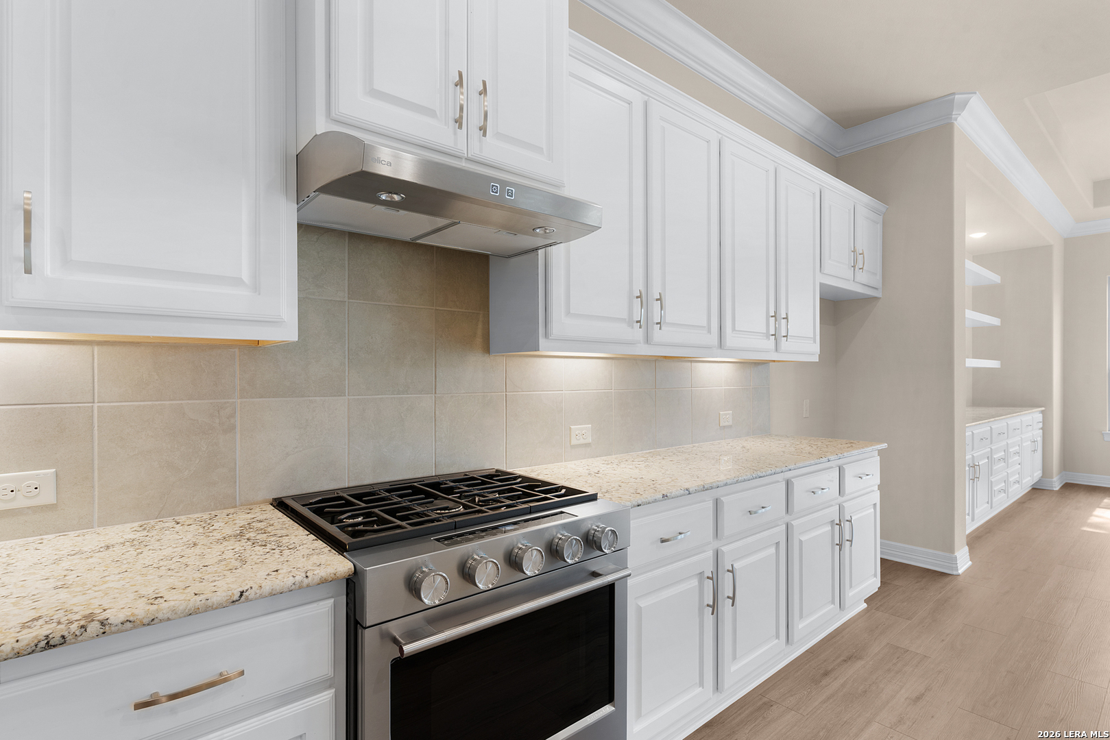 165 ALLIN OAKS, Universal City, TX 78148