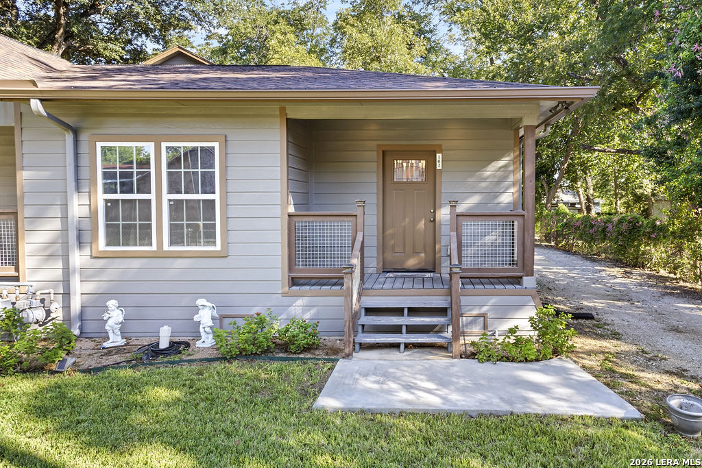 333 E Hafer, #102, San Antonio, TX 78214