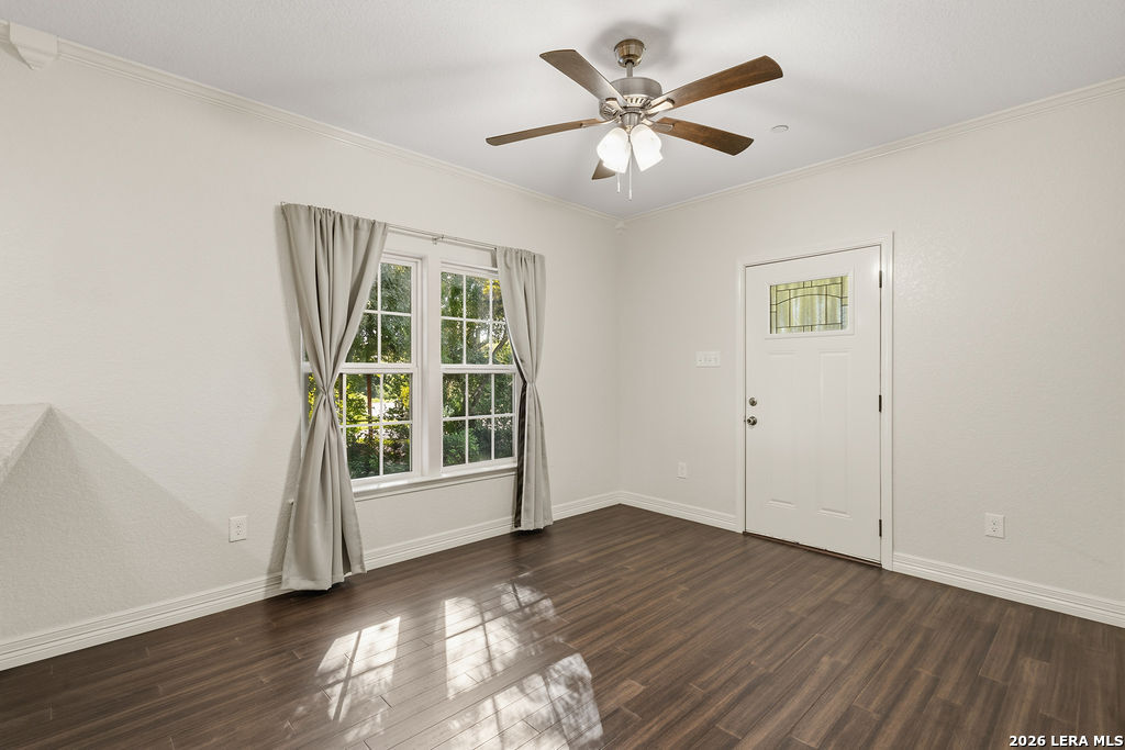 333 E Hafer, #102, San Antonio, TX 78214
