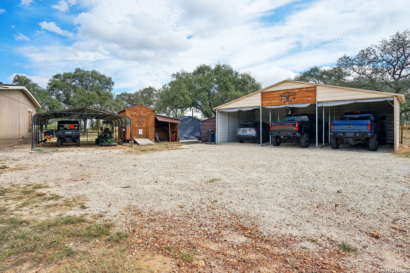10015 FM 2200 S, Yancey, TX 78886