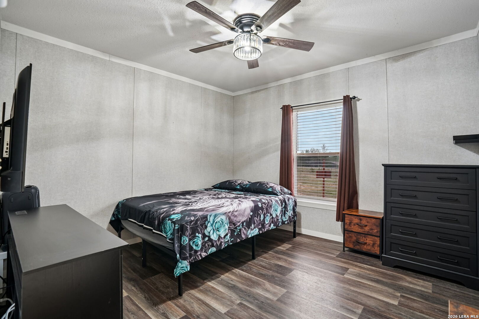 10015 FM 2200 S, Yancey, TX 78886