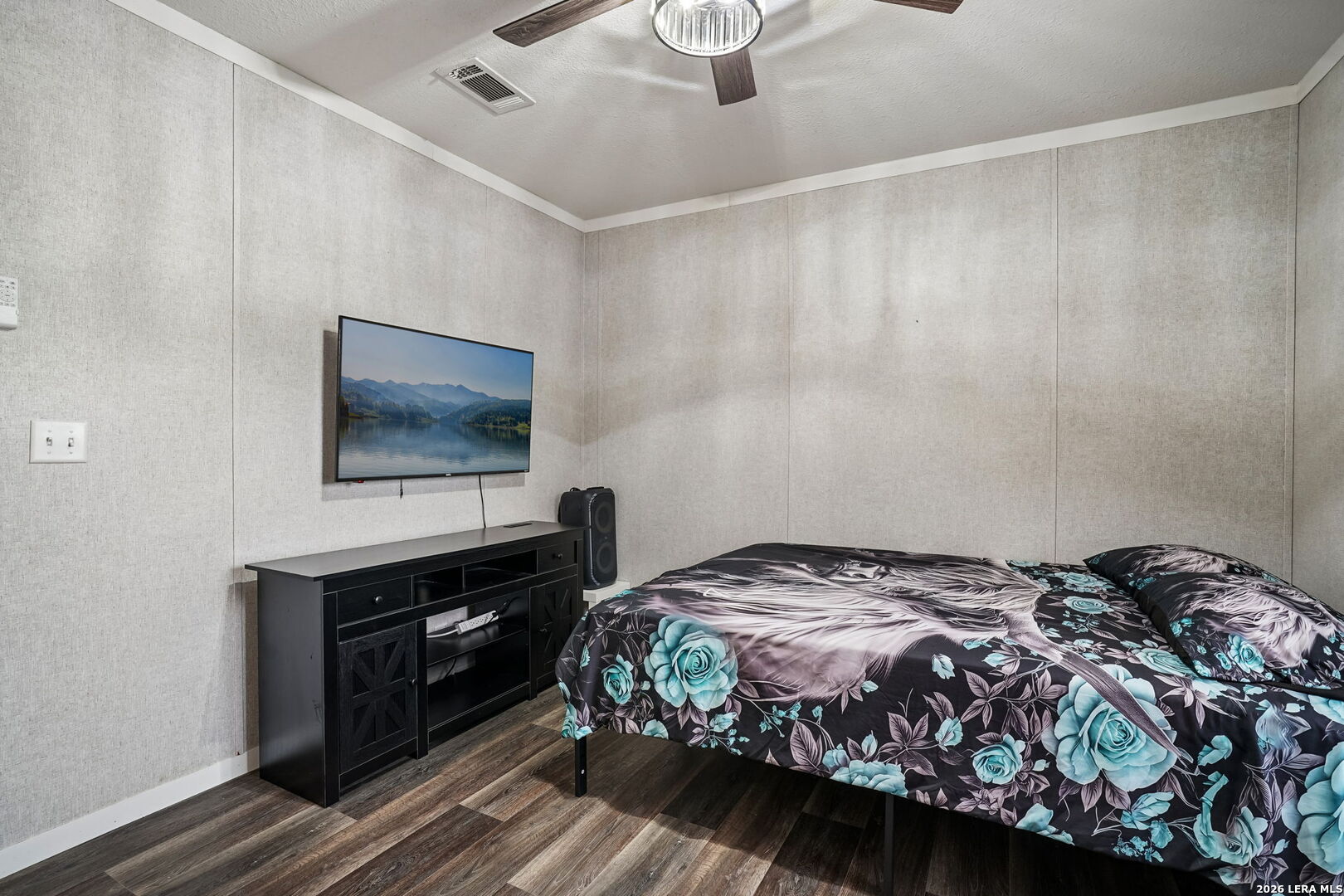 10015 FM 2200 S, Yancey, TX 78886
