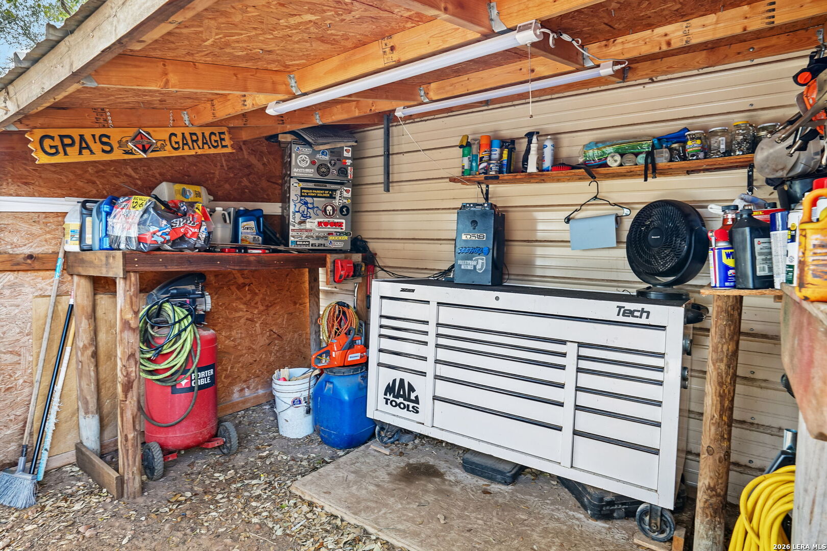 10015 FM 2200 S, Yancey, TX 78886