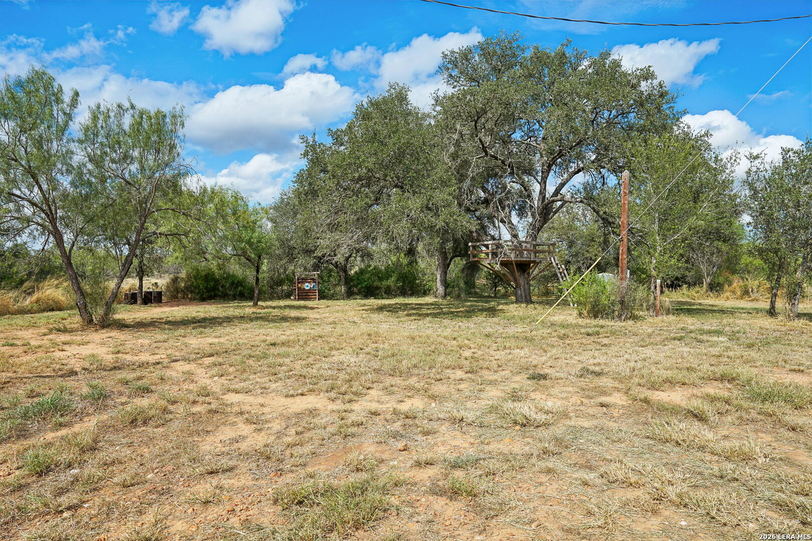 10015 FM 2200 S, Yancey, TX 78886