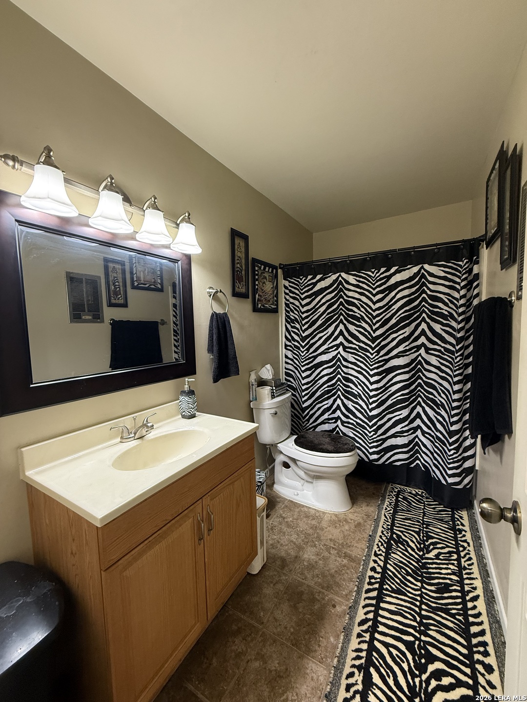 403 S 11TH ST, Carrizo Springs, TX 78834