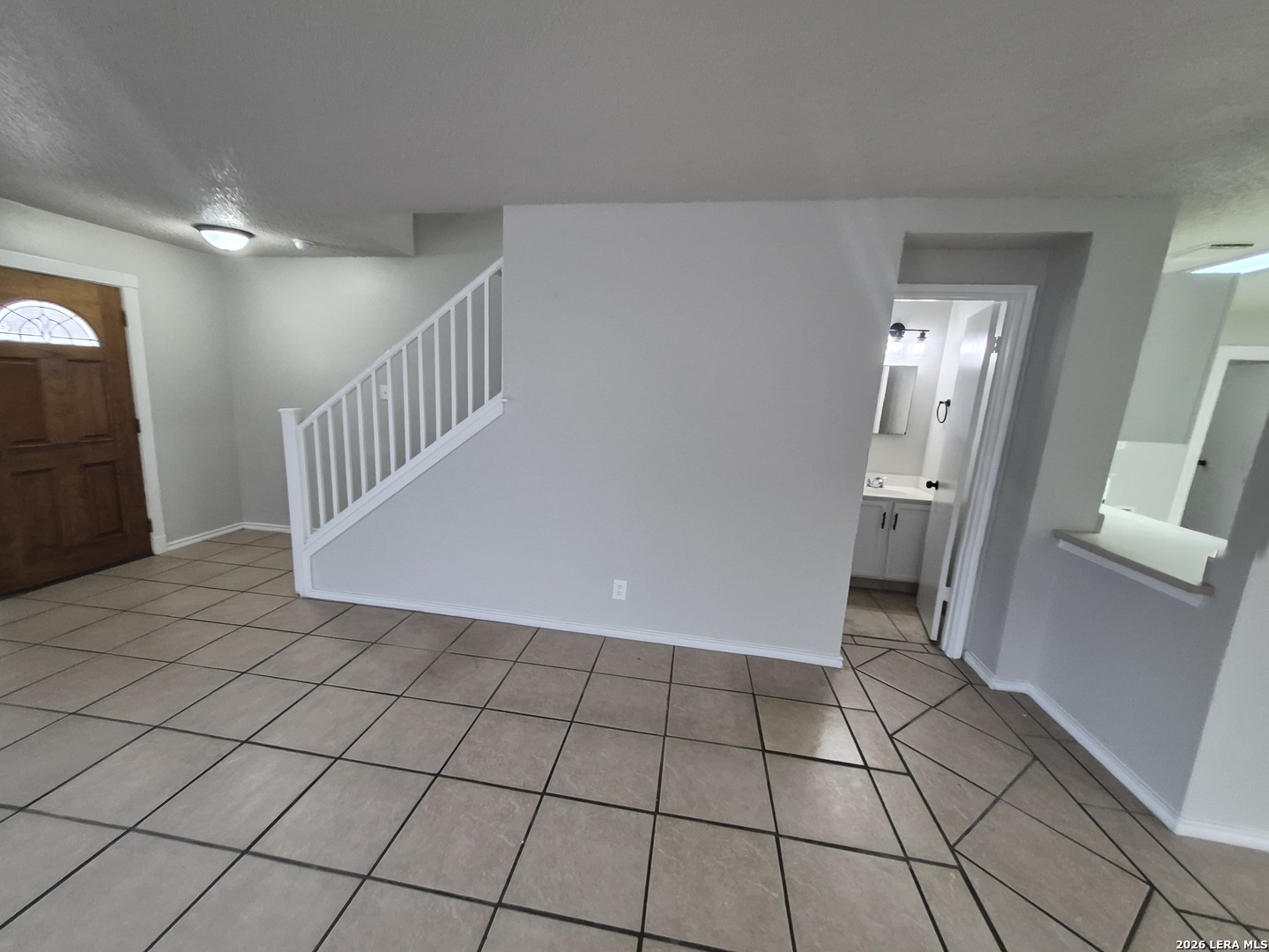 8043 Chestnut Manor Dr., Converse, TX 78109
