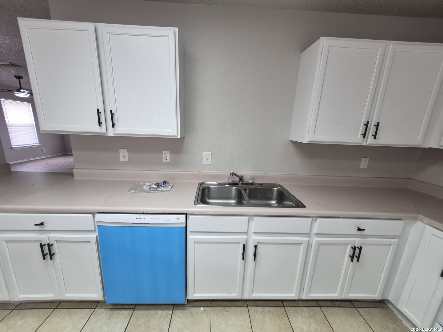 8043 Chestnut Manor Dr., Converse, TX 78109
