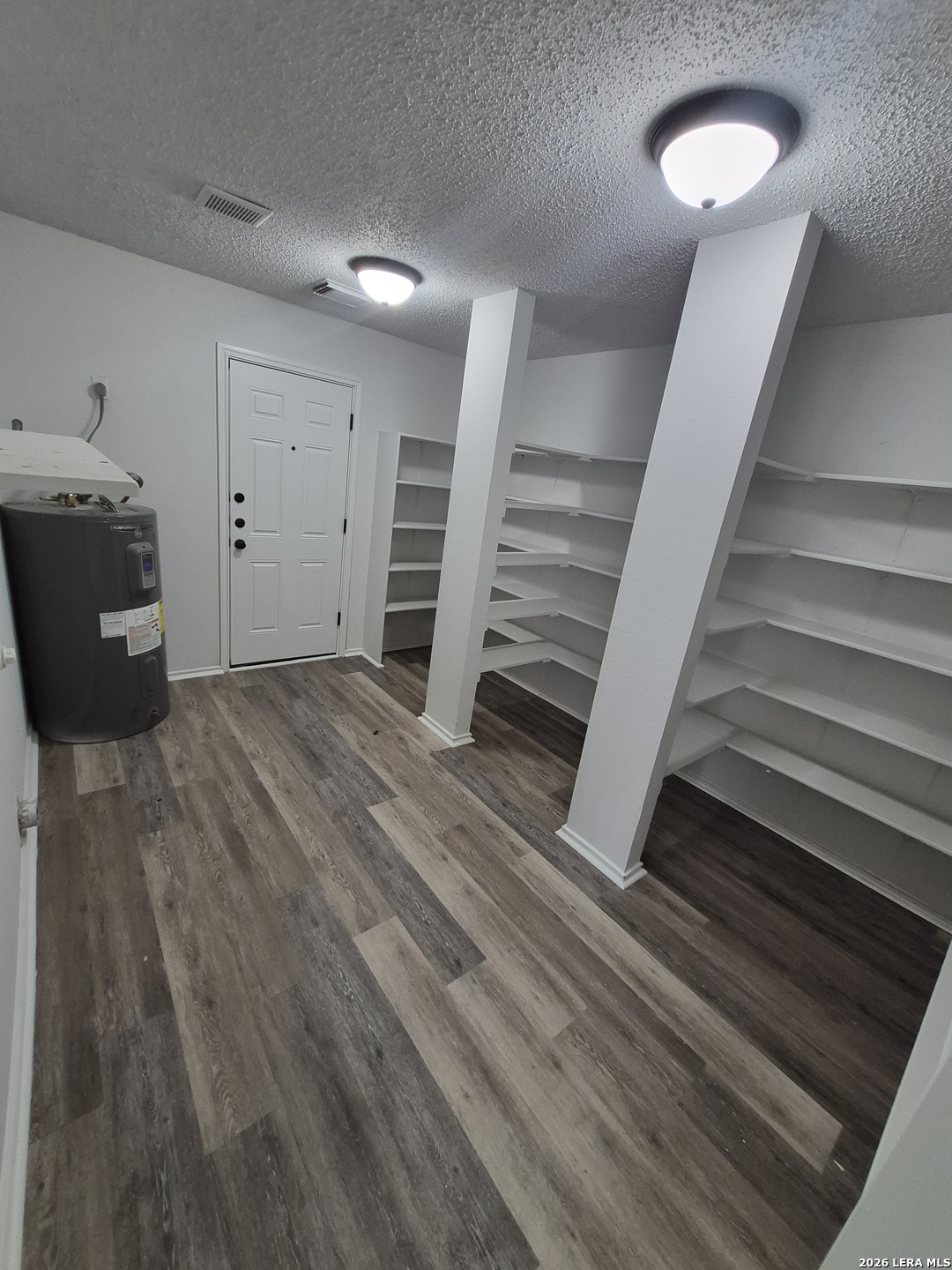 8043 Chestnut Manor Dr., Converse, TX 78109