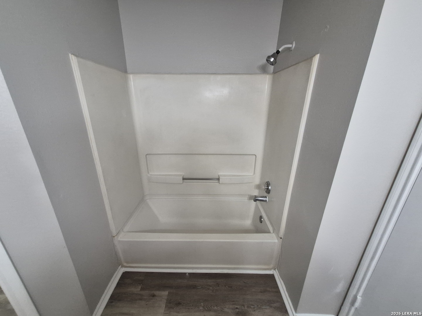 8043 Chestnut Manor Dr., Converse, TX 78109
