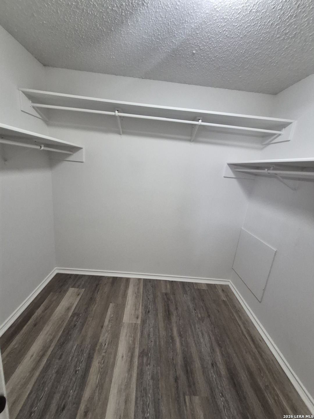 8043 Chestnut Manor Dr., Converse, TX 78109