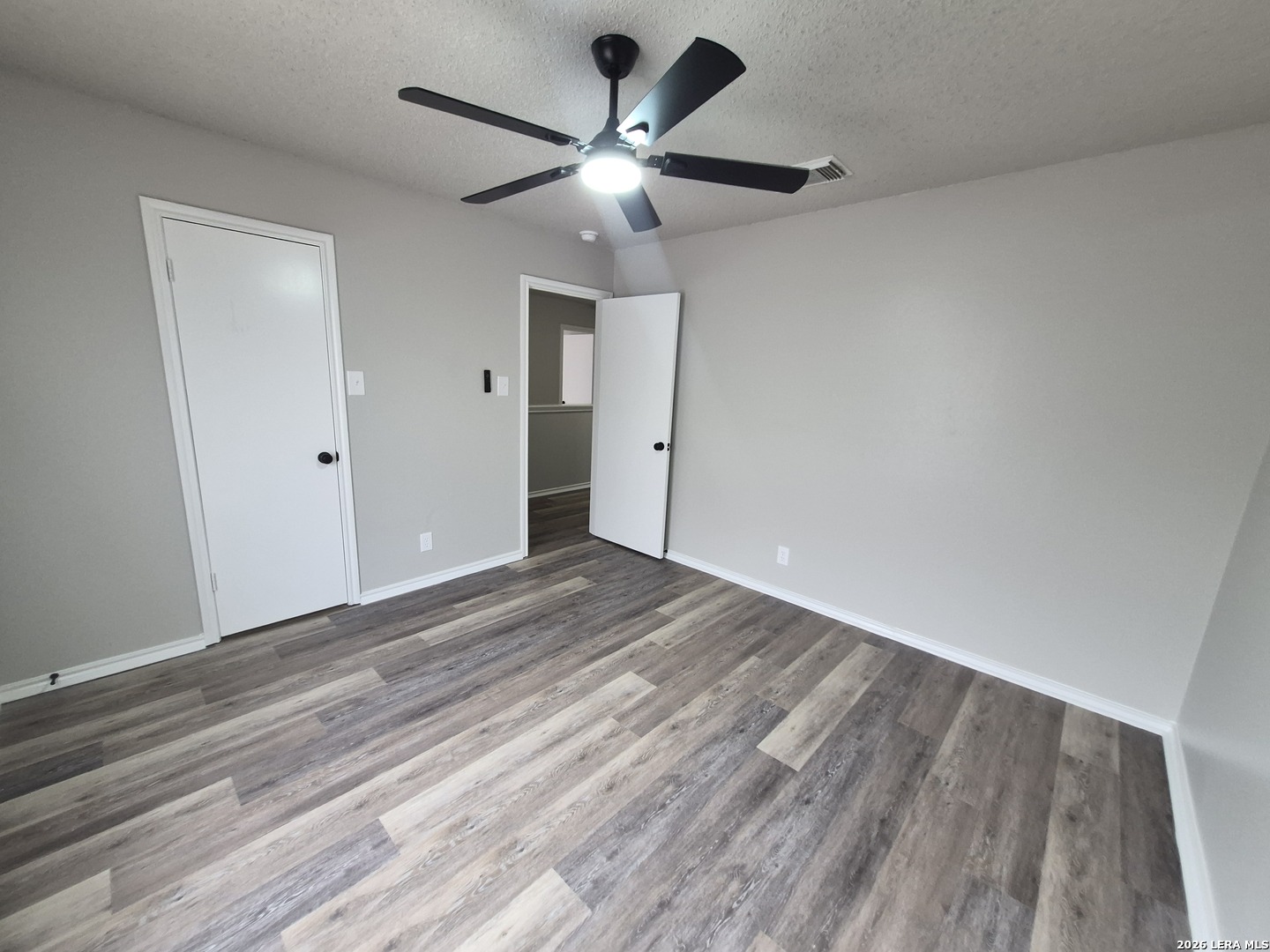 8043 Chestnut Manor Dr., Converse, TX 78109